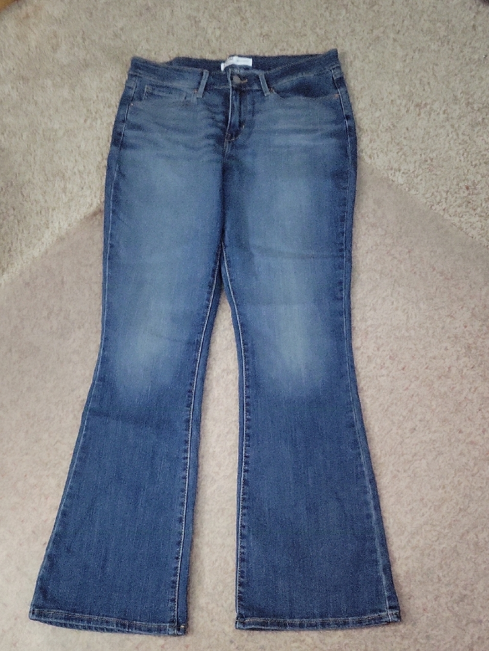 Signature by Levi Strauss Medium Blue Flare Jeans